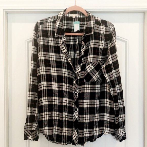 Stitch Fix Tops - NWT Stitch Fix Le Lis Pocket Plaid Shirt